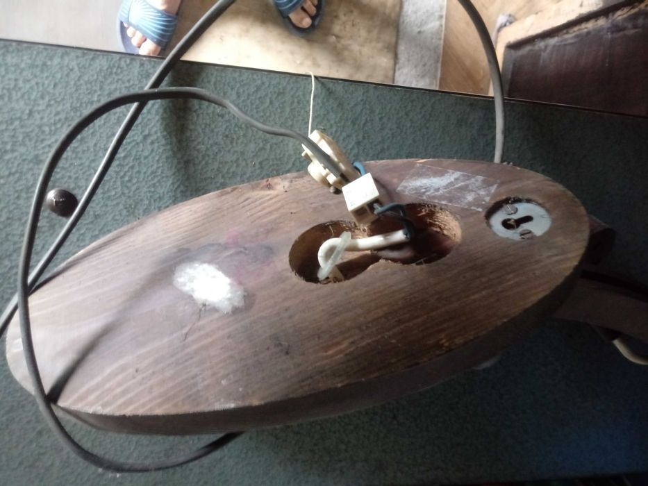 Lampę sufitową i lampa boczna