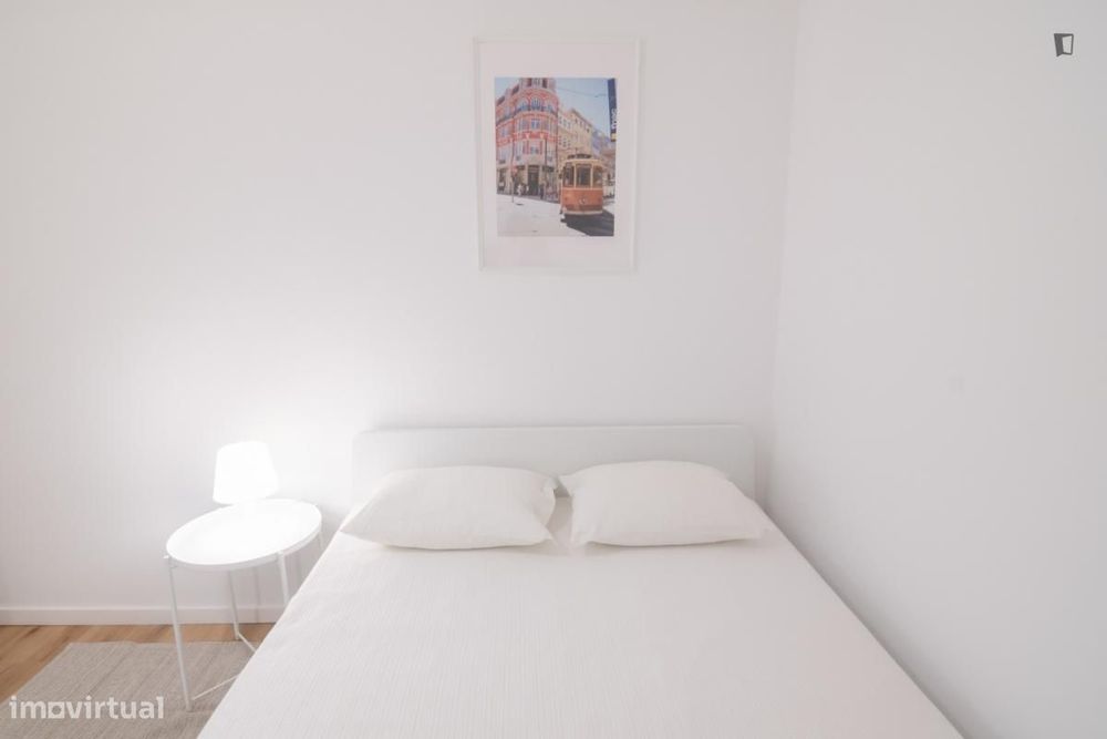 Quarto - localizado em Vila nova de gaia
