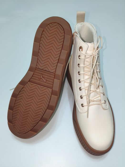 Жіночі черевики кросівки Puma 40