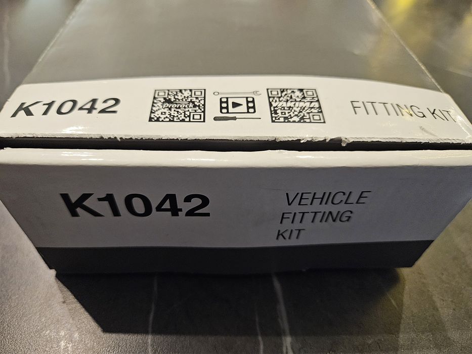 Yakima K1042 zestaw dopasowujący kit reling zintegrowany