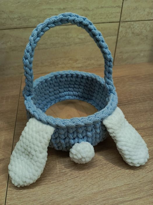 Koszyczek wielkanocny z uszami ręcznie robiony