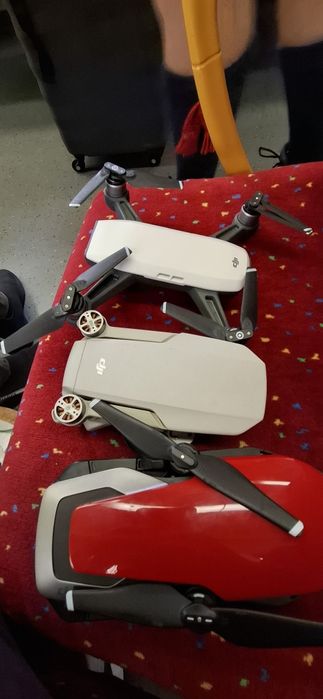 Vendo 3 drones para pecas  posso vender separado