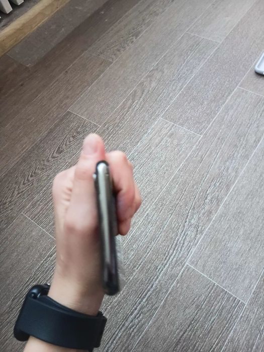 айфон Х в хорошем состоянии