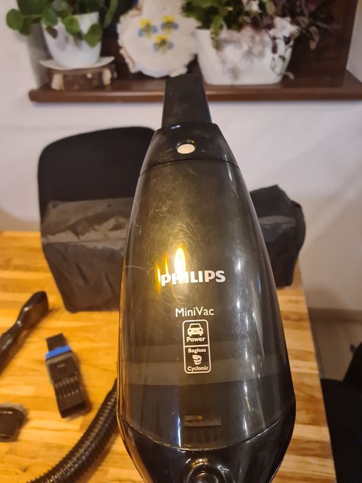 Odkurzacz samochodowy Philips