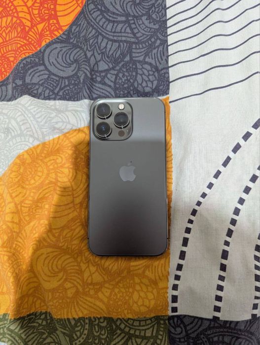 Продам айфон 13 на 128