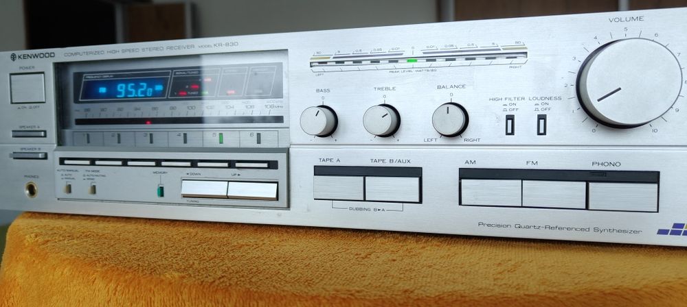 Amplituner Kenwood KR-830