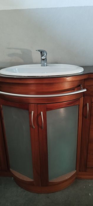 Móvel para casa de banho