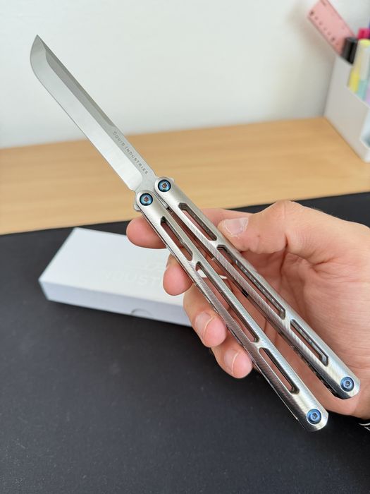 BR Tsunami balisong trainer