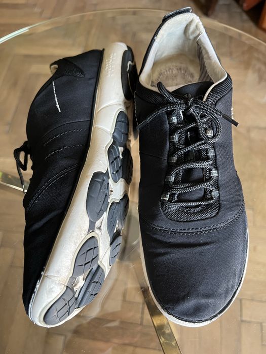 Кросівки жіночі чорні Geox 39 р