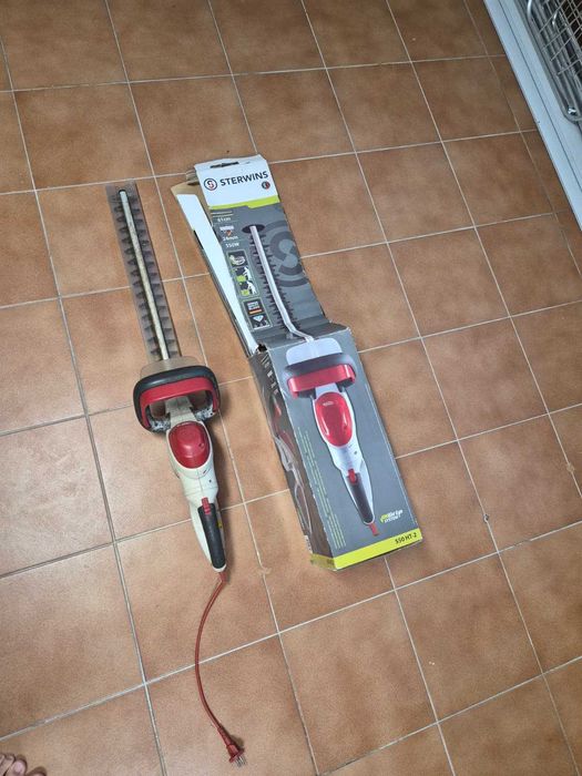 Corta-sebes elétrico Sterwins 550W 61 cm com caixa