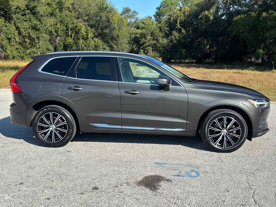 Volvo XC60      2020