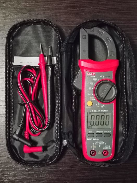 Прилад UNI-T UT 204+