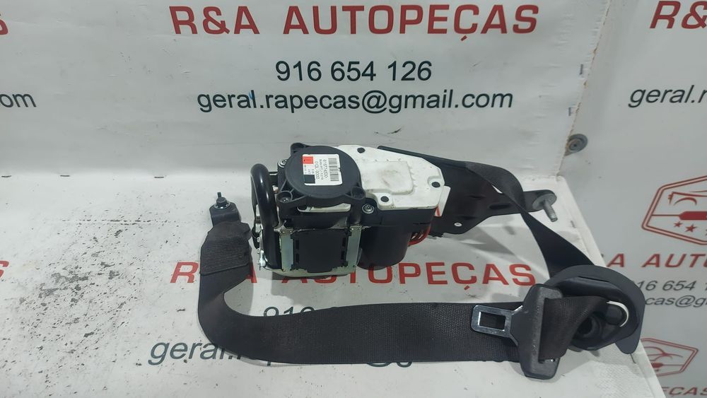 Cinto de Segurança com Pré Tensor Frente Esquerdo Mercedes Class C