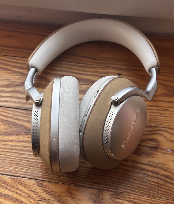 słuchawki Bowers & Wilkins PX8.