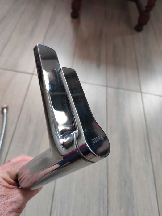 Bateria umywalkowa FERRO