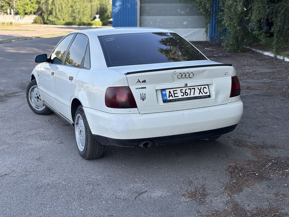 Продам ауди а4 срочно