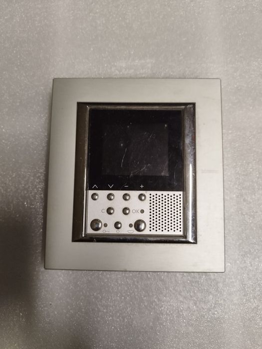 Vídeo porteiro vários alguns novos