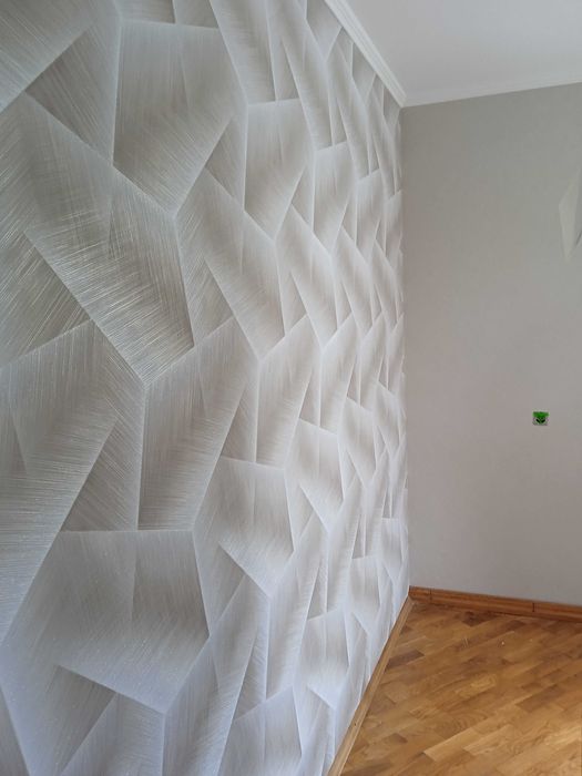 Поклейка шпалер .