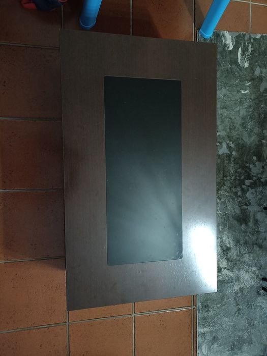 Mesa de centro 1000x600x360mm castanha com vidro ao centro