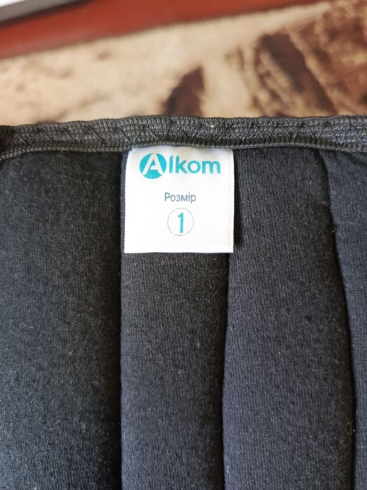 Тутор бандаж на колено