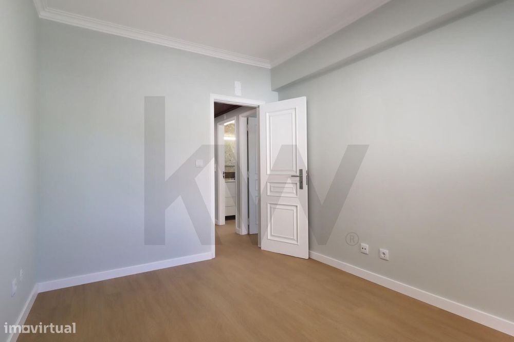 Apartamento T2 Totalmente Remodelado na Quinta do Rosário/Costa da Gui