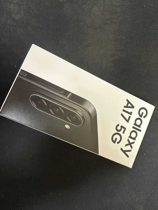 Smartfon SAMSUNG Galaxy A17 5G 4/128GB 6.7" 90Hz Czarny SM-A176