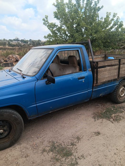 Carrinha toyota hilux 2400