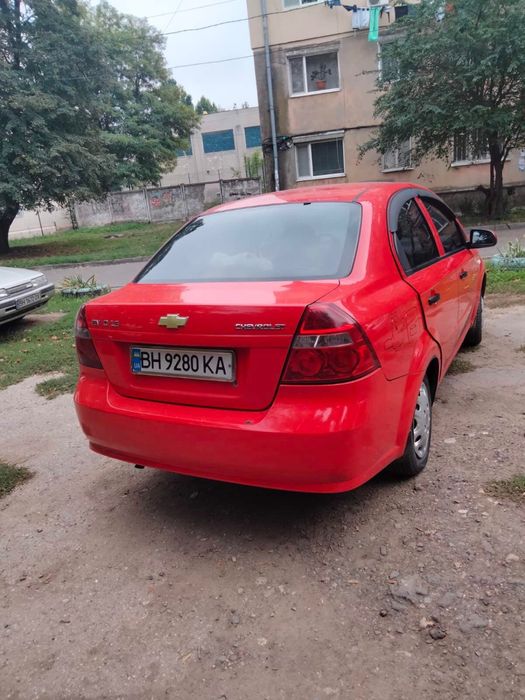 Машина Chevrolet Aveo