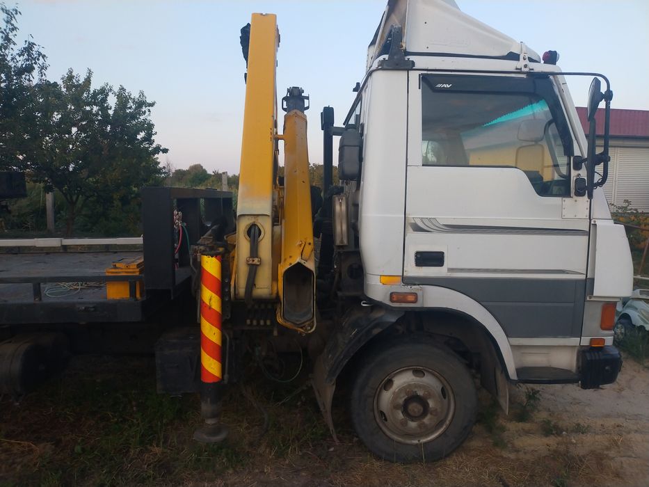 Продам евакуатор с манипулятором