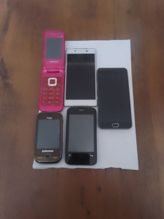 Телефони на запчастини