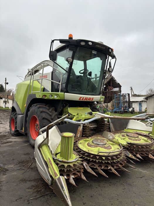 Силосний комбайн Claas Jaguar 850