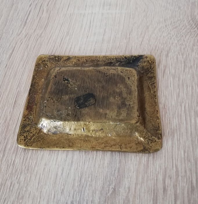 Popielniczka mosiężna, popielniczka z mosiądzu