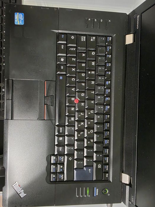 Laptop Lenovo L520