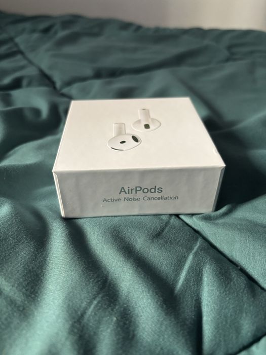 Apple AirPods 4 com ANC