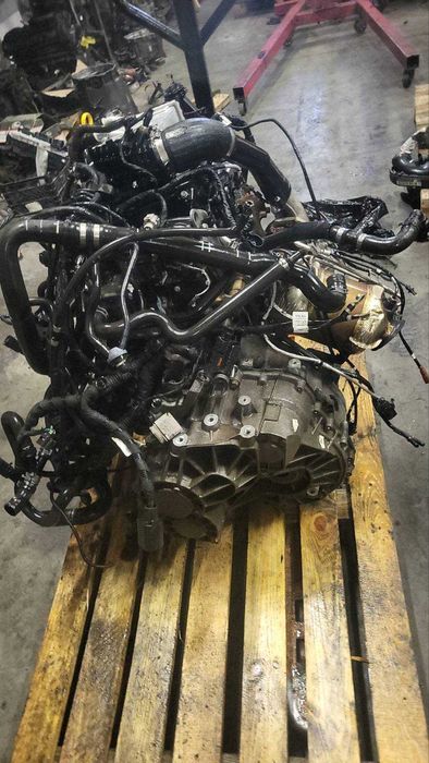 Патрубки Патрубок Насос охолодження запчасти Crafter MAN tge