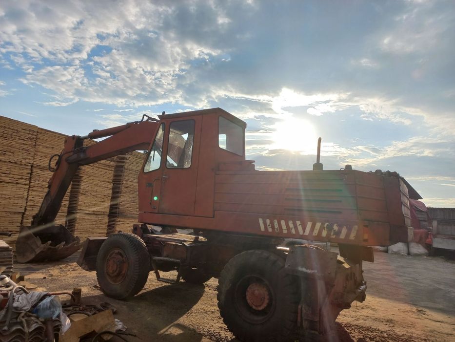 Екскаватор ЕО 3323