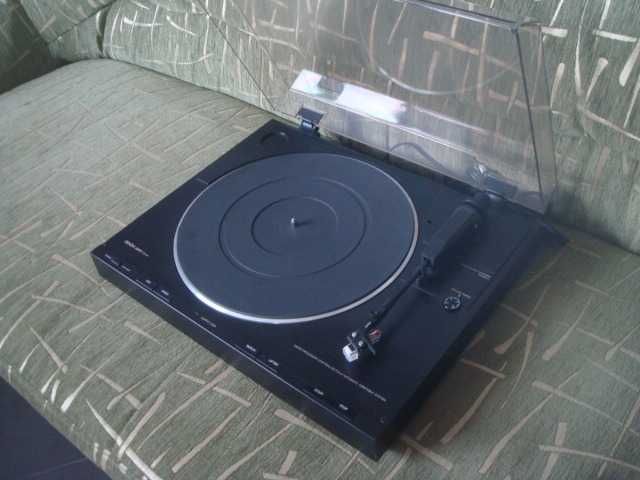 Продам проигрыватель пластинок