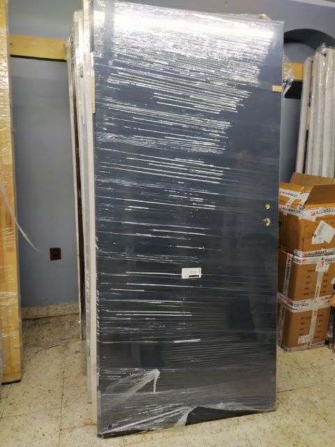 Drzwi techniczne stalowe 70 ,80,90 ,