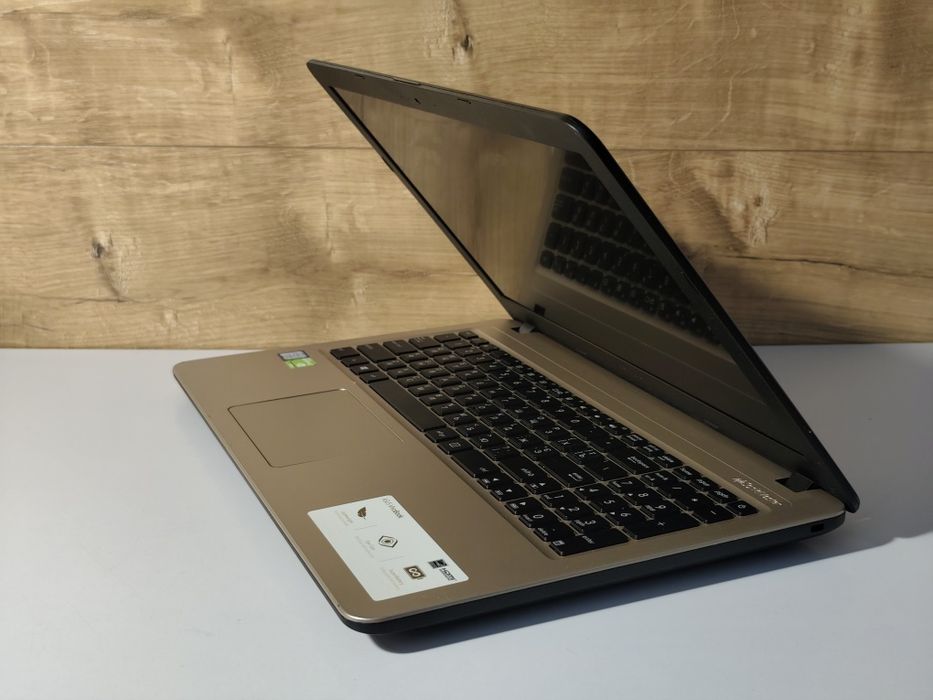 Ігровий ASUS 15.6"FHD /Core i5-7/8 ОЗП/128 SSD/Nvidia MX 2 GB