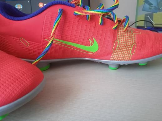 Продам бутсы 40 размер