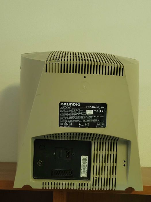 Televisões Grundig (Vários Modelos a Preços Negociáveis)