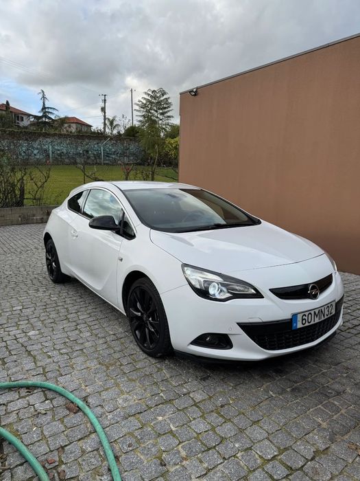 Opel Astra GTC