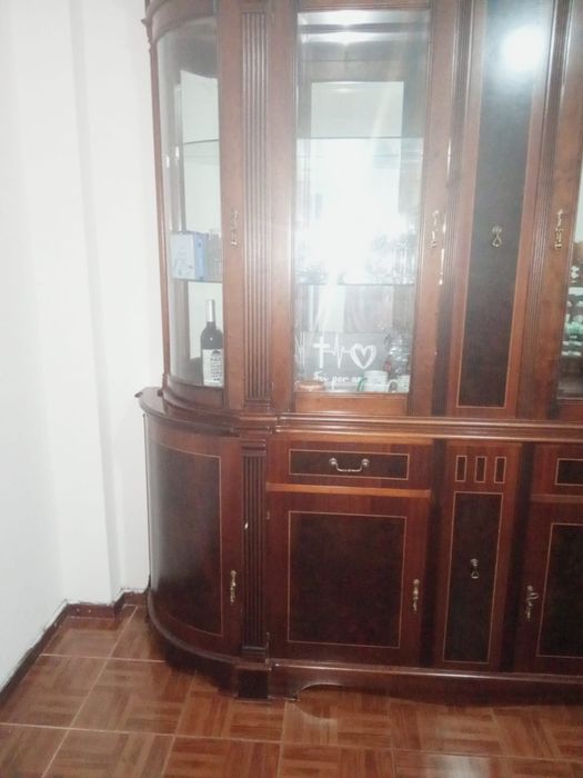 Móvel de sala/louceiro