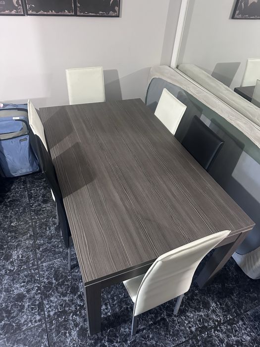 Mesa de jantar extensivel +6 cadeiras