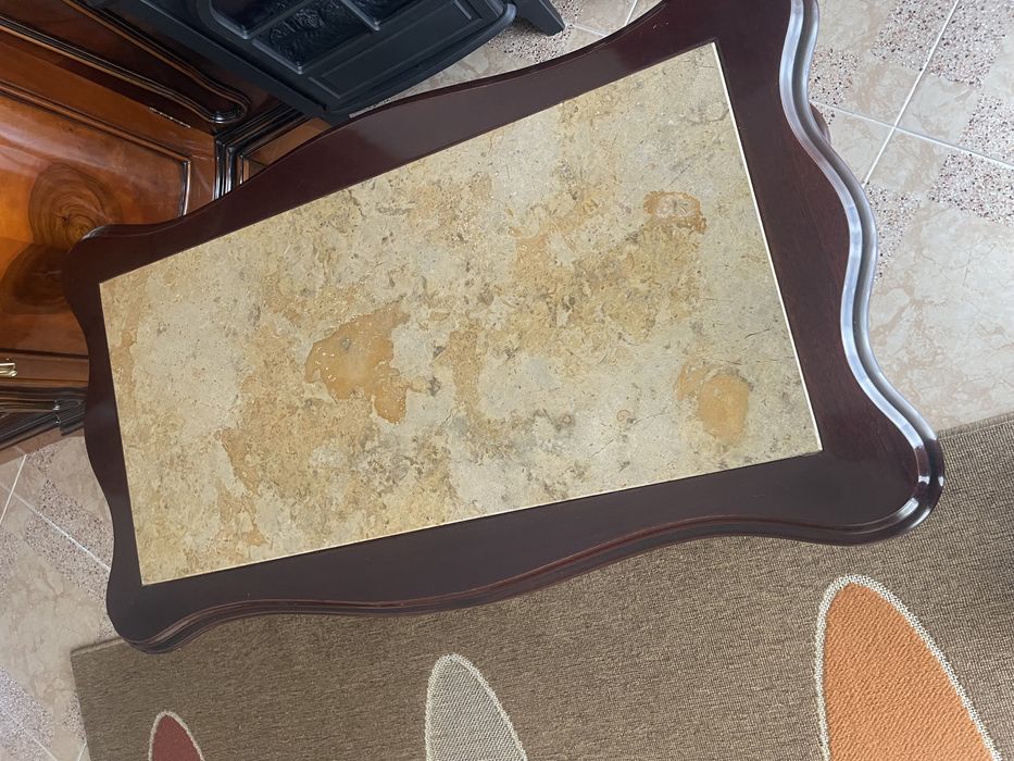 Mesa Castanha e Pedra Mármore