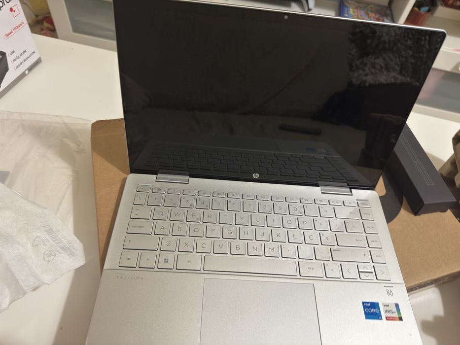 HP Pavilion x360 2-in-1 Laptop (novo)