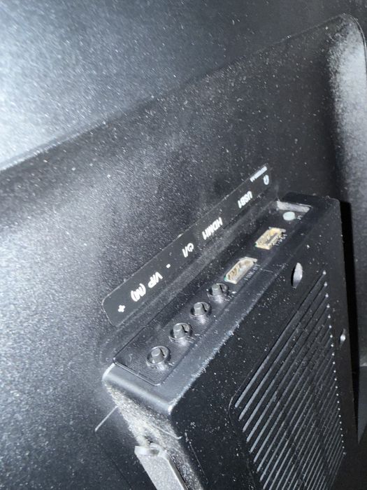 TV Grundig 49VLX7850BP com Display Partido (para peças ou reparacao)