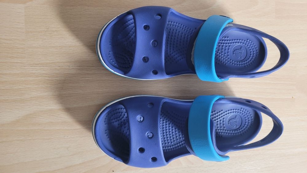 Sandałki crocs c13 jak nowe