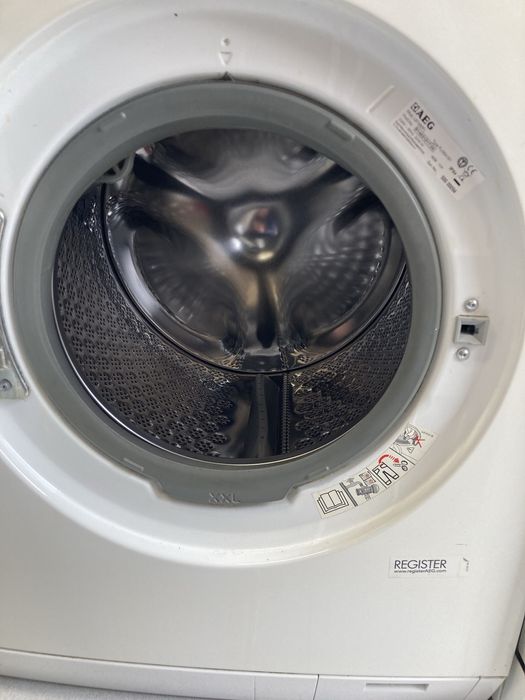 Maquina lavar roupa 9kg AEG