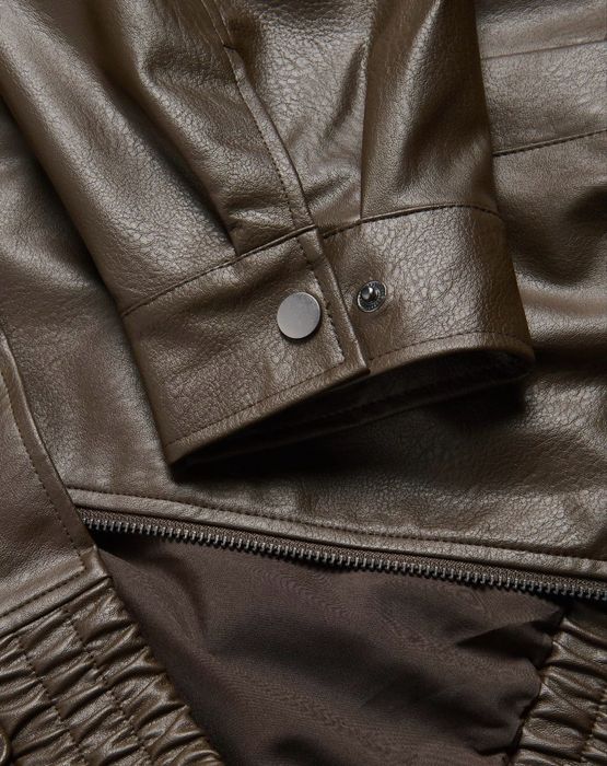 Бомбер з коміром від reserved